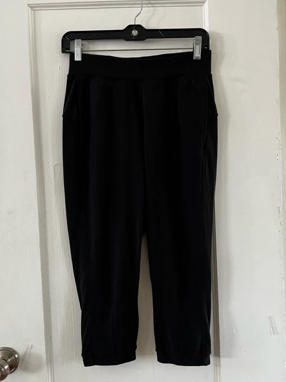 Lululemon Rejuvenate Crop 18